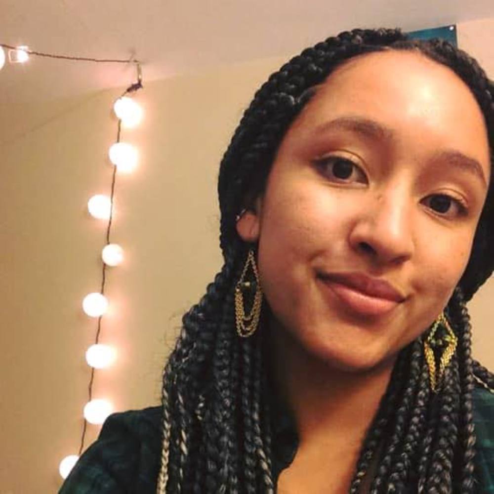 Meet your Posher, Kalia